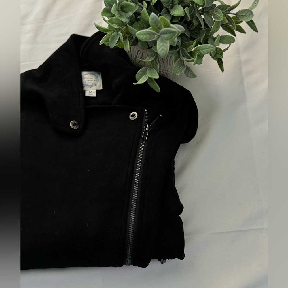 Black Zip-Up Jacket | Francesca’s Collections | Blue Rain
